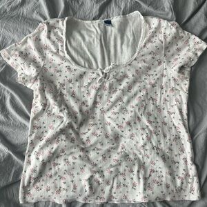 Old Navy Classic White Tee XL